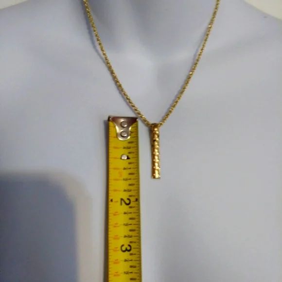 🌺BUNDLE ONLY🌺VINTAGE LADIES FAUX GOLD PENDANT - Picture 7 of 10